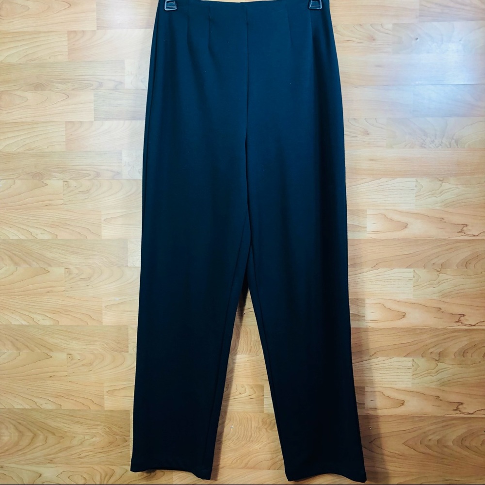 Mountain Lake Size Medium Black Pants with a Side Zipper